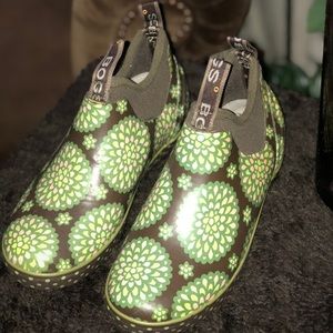 48HR PRICE DROP😱Bogs Mattie Dahlia Rain Shoes